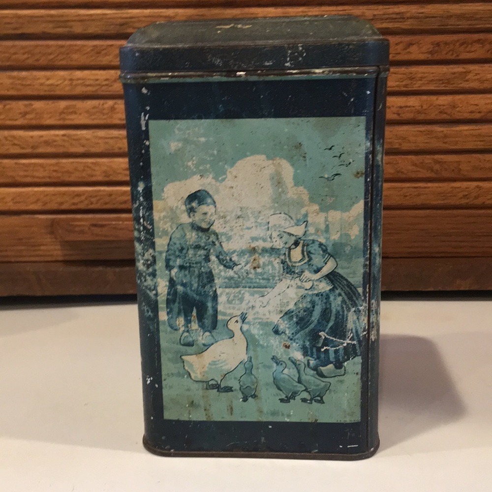 Vintage Tea Canister tin with charming Dutch scenes - Picture 4 of 10